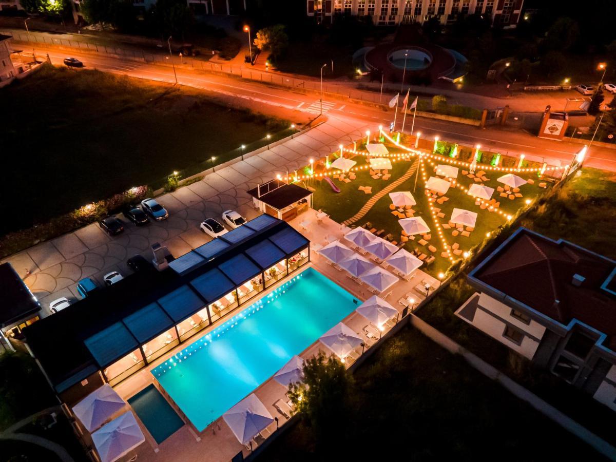 Ucar Royal Hotel Ve Konferans Salonu Ağva Eksteriør bilde