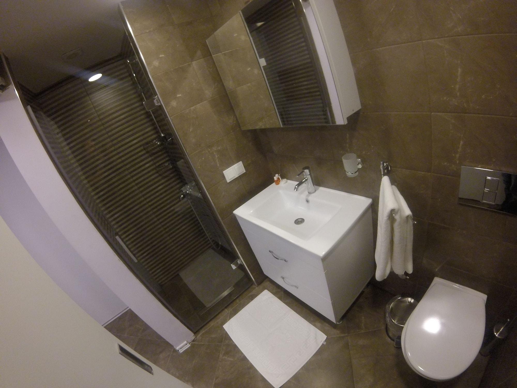 Ucar Royal Hotel Ve Konferans Salonu Ağva Eksteriør bilde