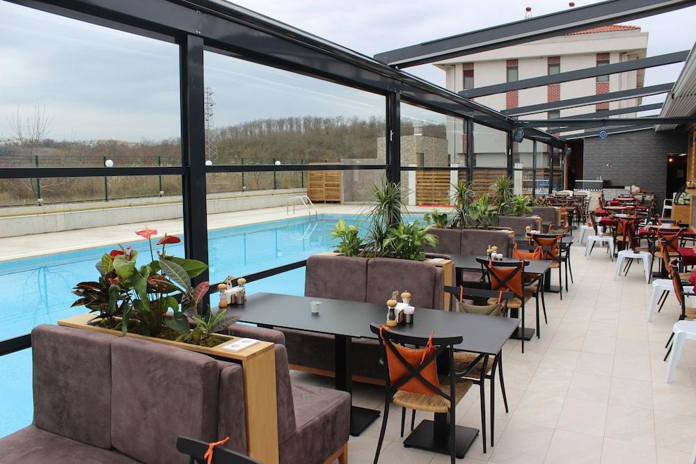 Ucar Royal Hotel Ve Konferans Salonu Ağva Eksteriør bilde