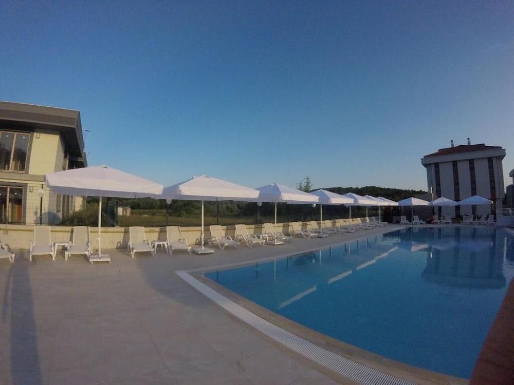 Ucar Royal Hotel Ve Konferans Salonu Ağva Eksteriør bilde